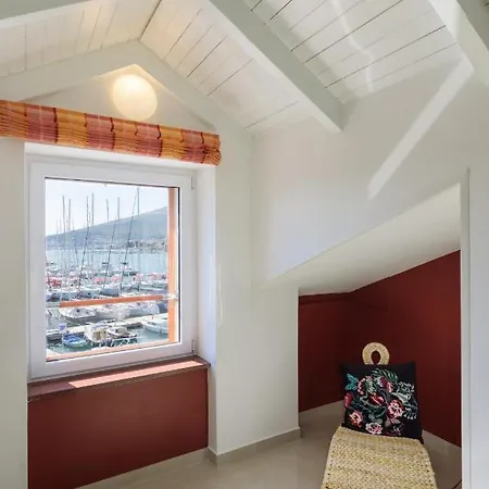 Riva 3 Apartment Trogir